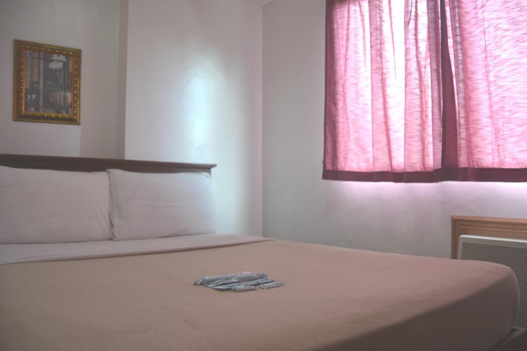 Isabelle Royale Paranaque Paranaque City المظهر الخارجي الصورة
