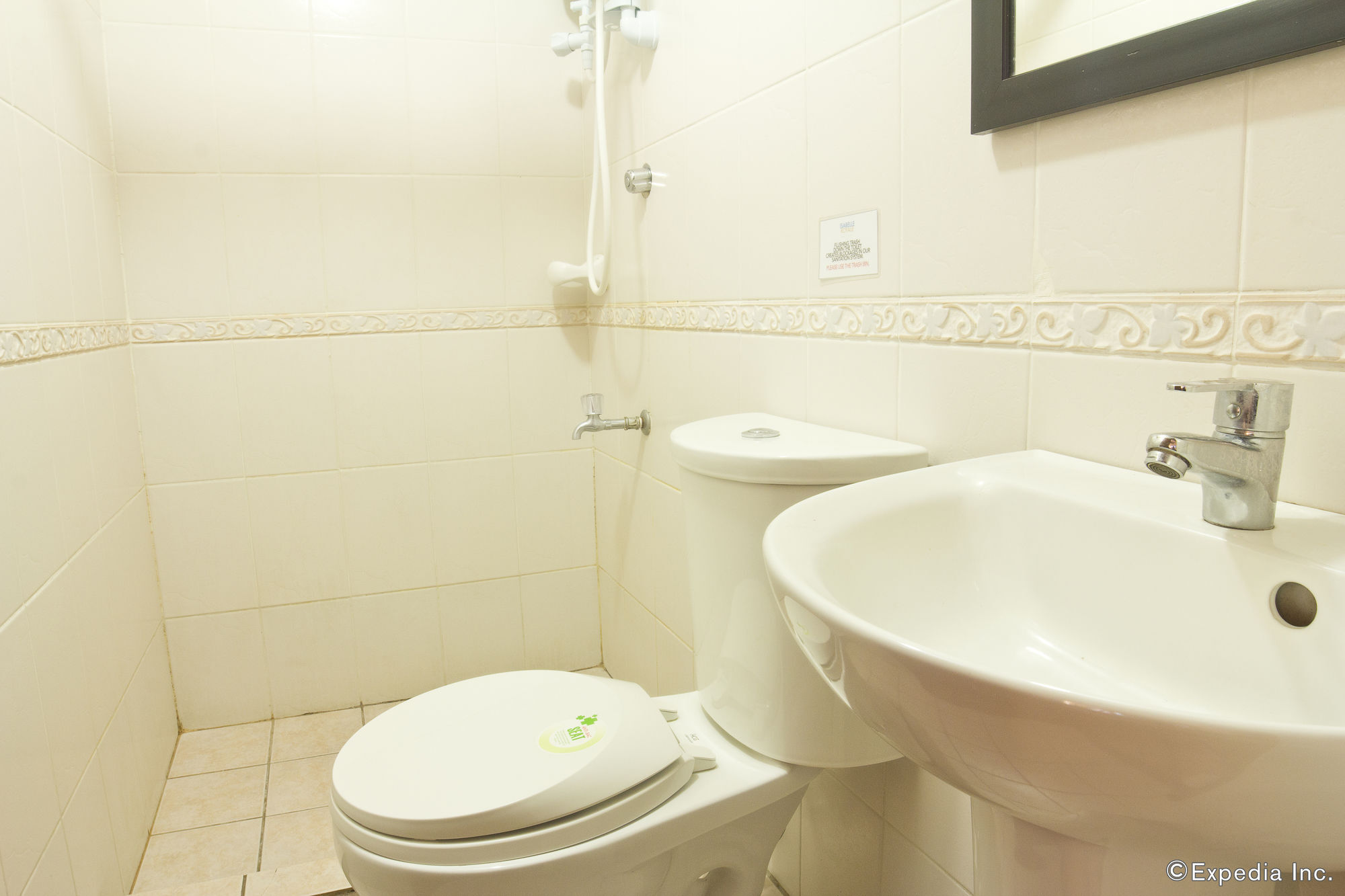 Isabelle Royale Paranaque Paranaque City المظهر الخارجي الصورة