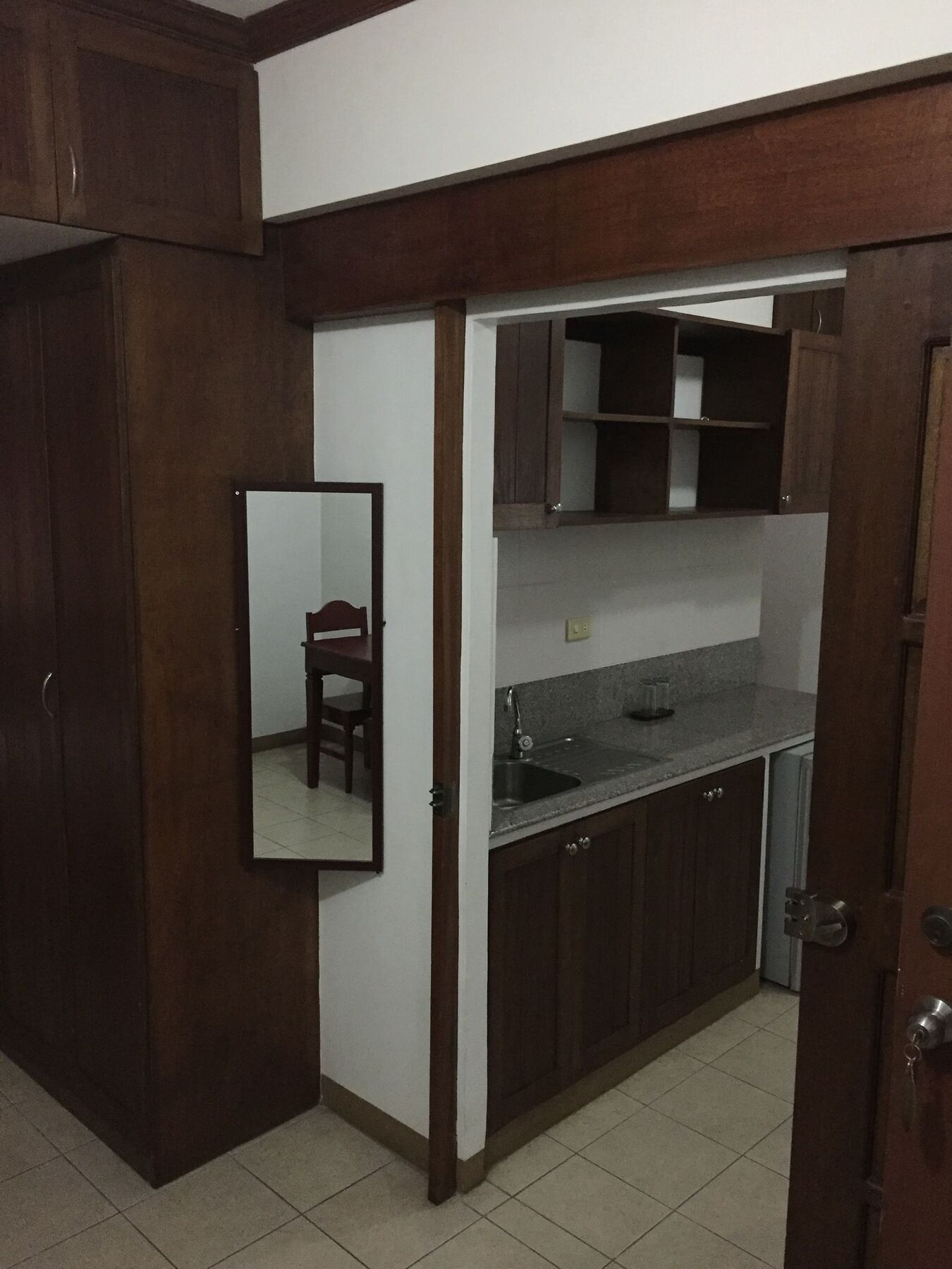 Isabelle Royale Paranaque Paranaque City المظهر الخارجي الصورة